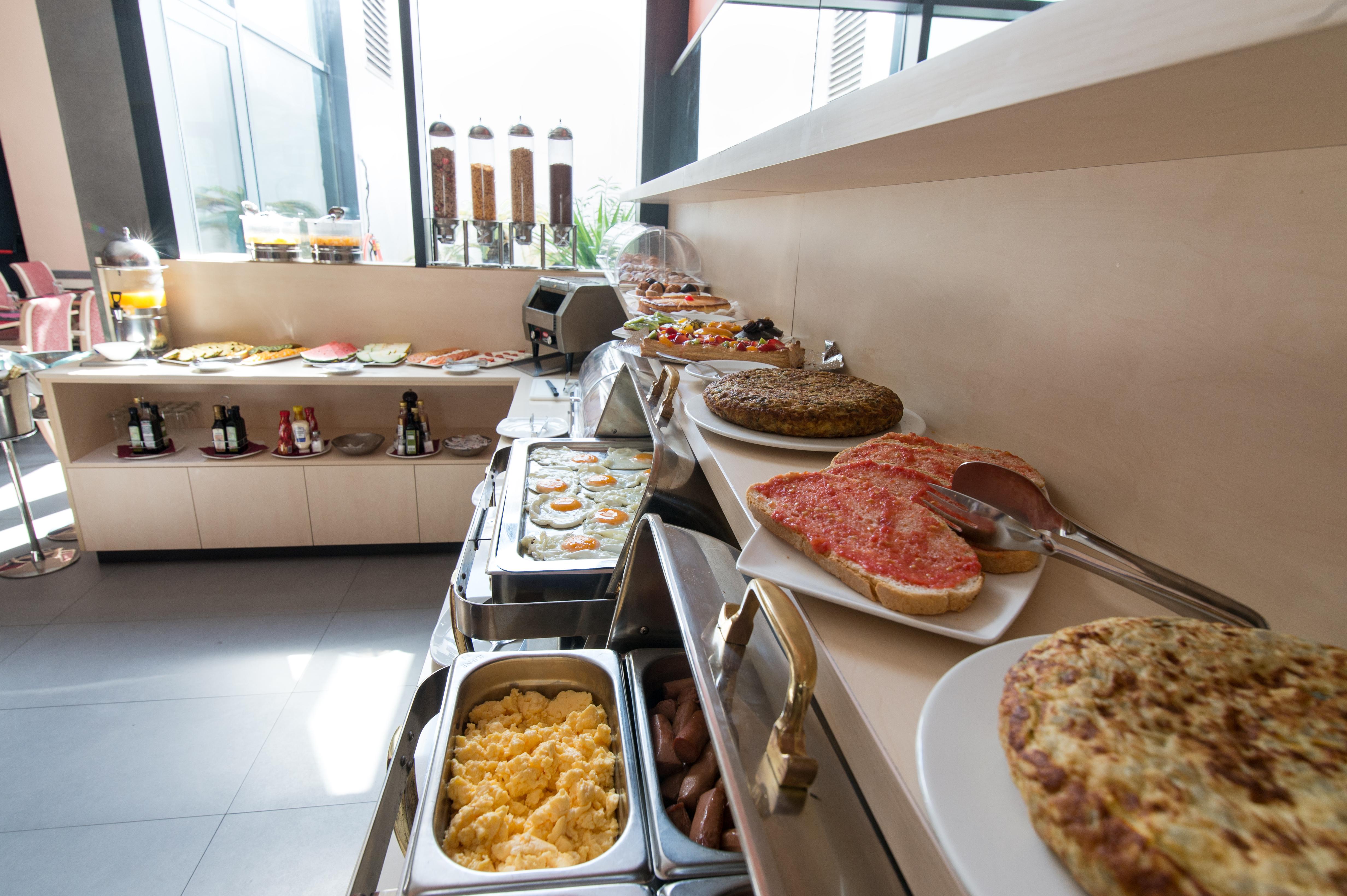 Sunotel Club Central Барселона Екстериор снимка